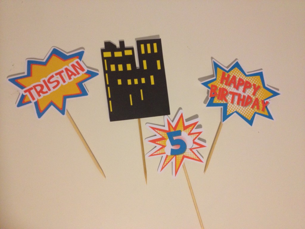 How To Make Superhero Cake Toppers With FREE Printables ...