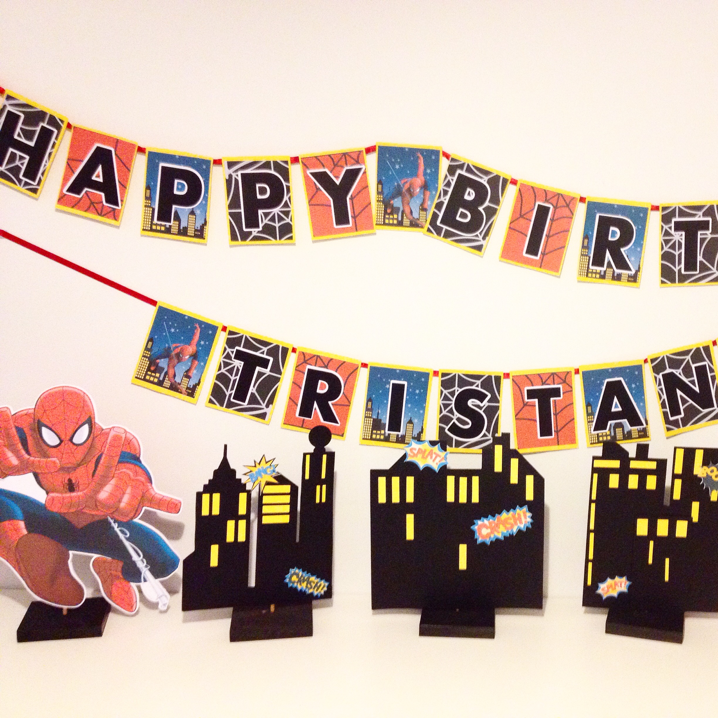 Spiderman Birthday Party Table setup with free printables