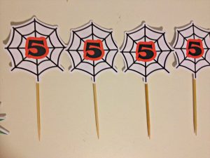 SPIDERMAN SUPERHERO CUPCAKE TOPPERS: DIY HOW TO MAKE AT HOME ...